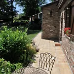 D'hote Dans 4 Facades - Quartier Et Boise - 5 Kms De Bed & Breakfast Namur