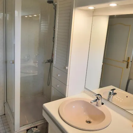 D'hote Dans 4 Facades - Quartier Et Boise - 5 Kms De Bed & Breakfast Namur